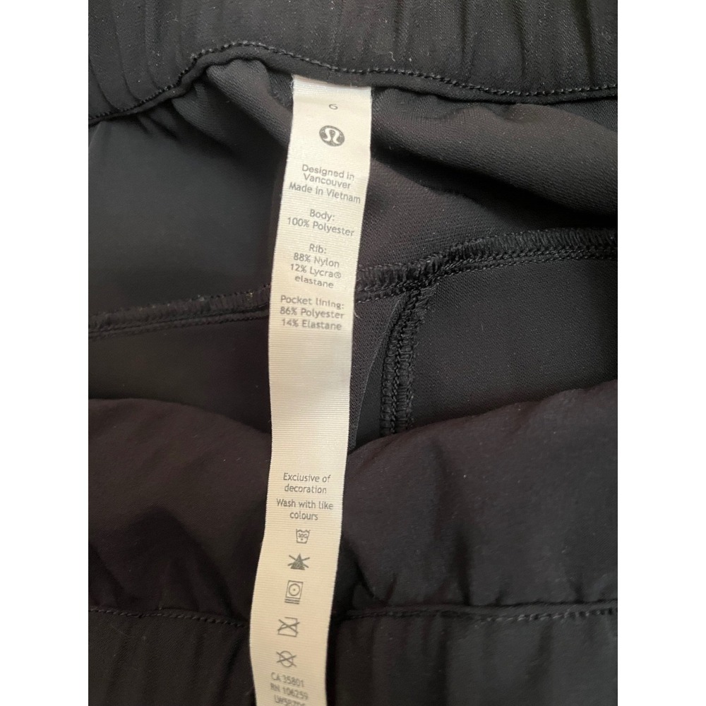 LULULEMON On the Fly Jogger 28" Athleisure Women 6 Black Minimalist Streetwear - Picture 4 of 6